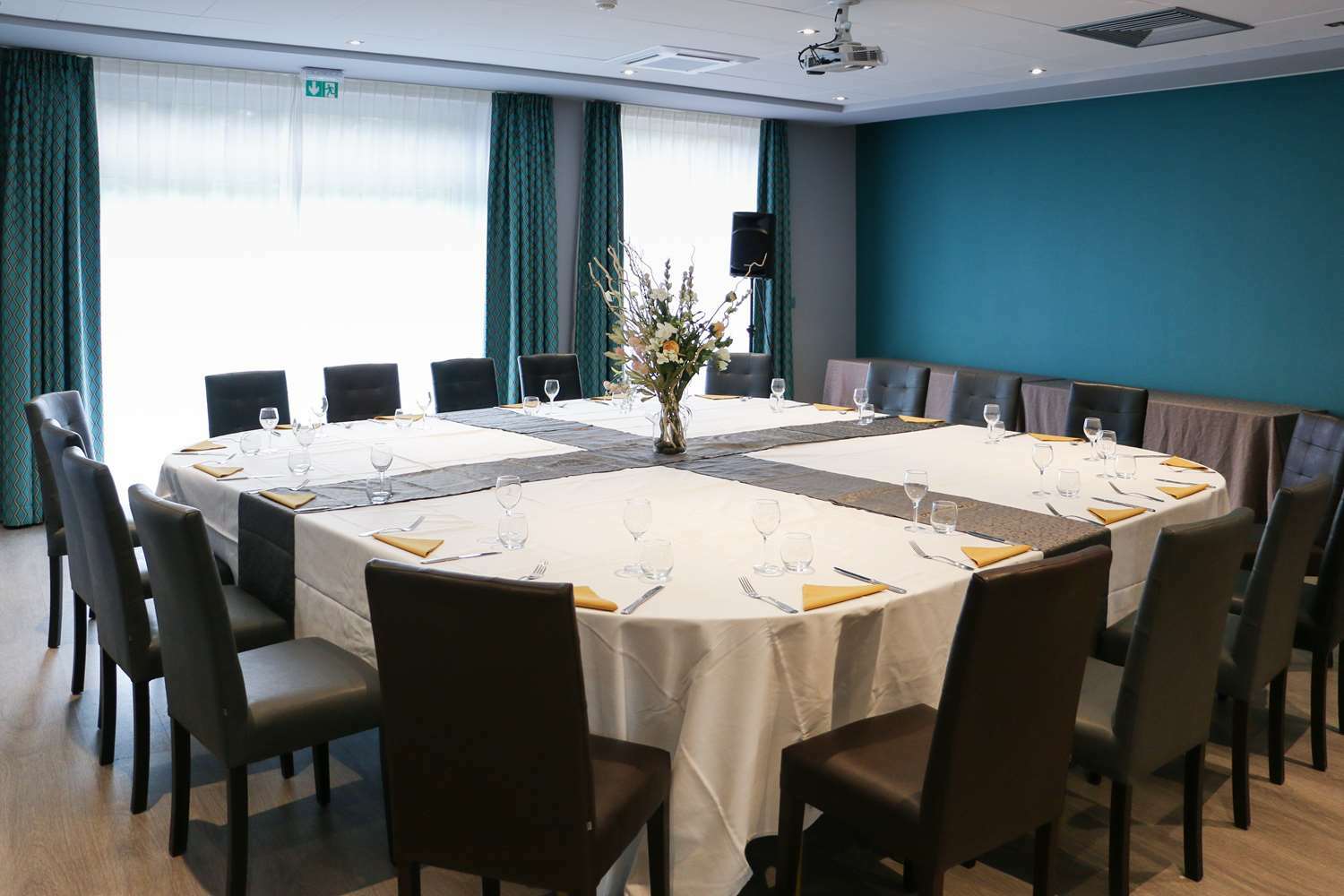 Best Western Plus Hotel Admiral La Tour-de-Salvagny Exterior foto
